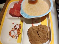 快吃完儿童餐-绿茶餐厅(西单老佛爷店)