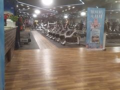 -鸿星健身连锁(广州大学商业中心店)