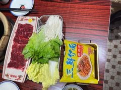 -沙胆彪炭炉牛杂煲(上海日月光广场店)