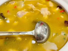 羊肚菌土鸡汤-汉水谣·江景餐厅(江滩店)