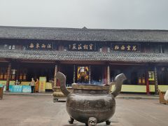 -峨眉山报国寺