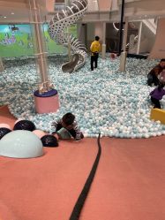 -奈尔宝家庭中心·亲子餐厅(鄞州万达店)