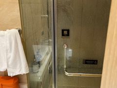-维也纳国际酒店·长沙世界之窗月湖公园地铁站店