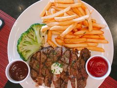 -WOLFGANG PUCK KITCHEN & BAR(迪士尼小镇店)