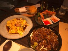 滑蛋虾仁炒叉烧-来龙里 精致 东南亚餐室(万象城店)
