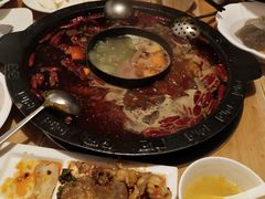 -牛华八婆麻辣烫(龙湖U城店)