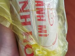 -Bánh Mì Huynh Hoa