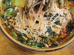 -乐山第一家临江鳝丝(茶坊路店)