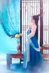 点击看大图 -九月鹰飞汉服摄影工作室