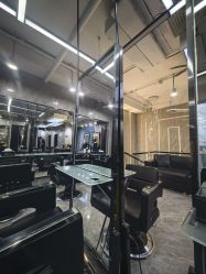 -Tipo Hair salon（明星）店