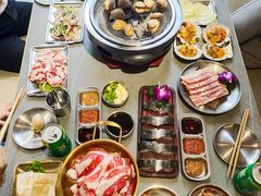 -围炉肉舍•炭烤活鳗•丹东海鲜烤肉(步行街店)