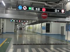 -新世界新丸中心-地下停车场