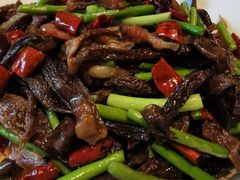 -严记小天府酸菜鱼(西四路店)