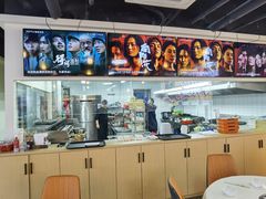 透明厨房-江湖亮亮蒸虾大排档烤全羊清真(武汉总店)