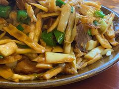 春笋腊肉-苗湘食府(十年店)