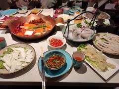 -墨居上隐·院子里火锅(峨眉店)