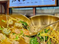 -荣记歡喜·馄饨铺(开发区振华购物中心店)