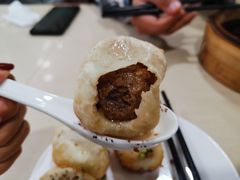 -老西白点心店