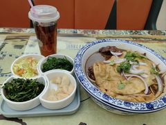 胡羊焖饼-壹阁胡羊焖饼(特色小吃街店)