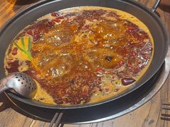 -旧街市鲜货老火锅(大光路店)