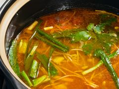 -贺阿又布依酸笋鱼