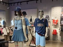 -adidas(滔搏朝阳大悦城店)