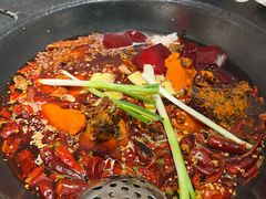 -四小区火锅·巷子里的重庆火锅(花照壁店)