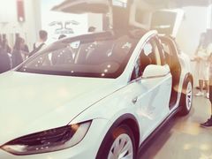 -TESLA 特斯拉(广州天环广场体验店)