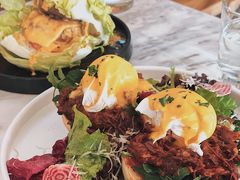 疯狂手撕牛肉班尼迪克蛋-The Rug Cafe(王府中环店)