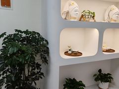 -粤港芭莎美容美发化妆学校