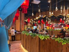 -老滇山寨•云南特色菜•地方菜•民族风情歌舞表演(金碧店)