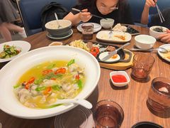 -港丽餐厅(正大店)
