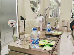 -PE SALON