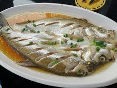 -七的湖·晚芳亭·阳澄湖农家菜·大闸蟹(莲花岛店)
