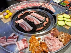 -哈哈碳都·牛肋条无限自助烤肉(台江万达店)