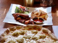 -JINNS锦时 steak&pizza(浸信会礼拜堂旧址店)