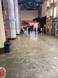 -成都星期8小镇(江宁南路店)