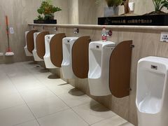 -胖东来生活广场(健康路店)