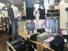 -GAP(王府井奥莱·香江小镇店)