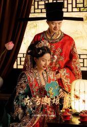 -雪中彩影婚纱摄影·微光艺术中心