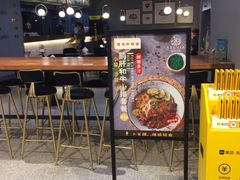 -POKEE VIA&Brunch·维娅(重庆来福士店)