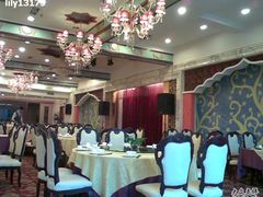 大堂-巴扎美食·新疆菜·西域歌舞表演餐厅(新疆大厦店)