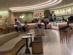 大堂-星巴克臻选(上海陆家嘴中心店)