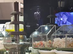 -荣誉国际酒店-云顶旋转餐厅