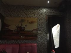 小包-K歌之王量贩式KTV(洪楼店)