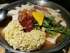 部队火锅-富乐满韩国正宗炸鸡韩国料理(虹泉路店)