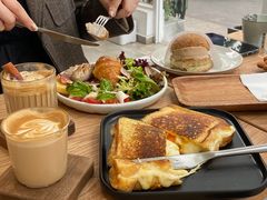 焦糖肉桂拿铁-怪 kafe.