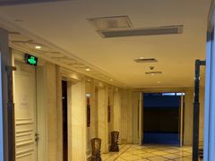 -麓湖国际水疗