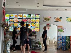 -华龙特色大骨鸡农家菜馆