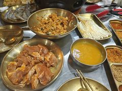 -胡悦里韩式烤肉(芝罘万达广场店)
